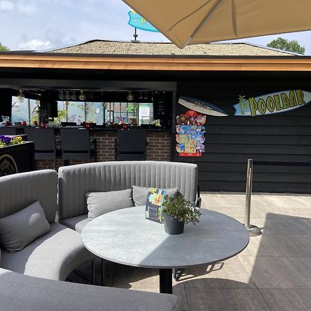 Kindvriendelijk Luxe Chalet In De Bossen Met Prive Sauna Harderwijk Eksteriør billede